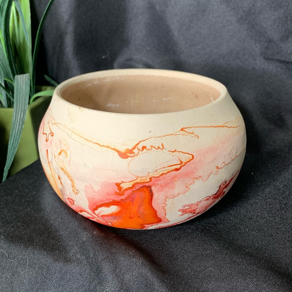 Vintage Nemadji orange swirl pottery vase